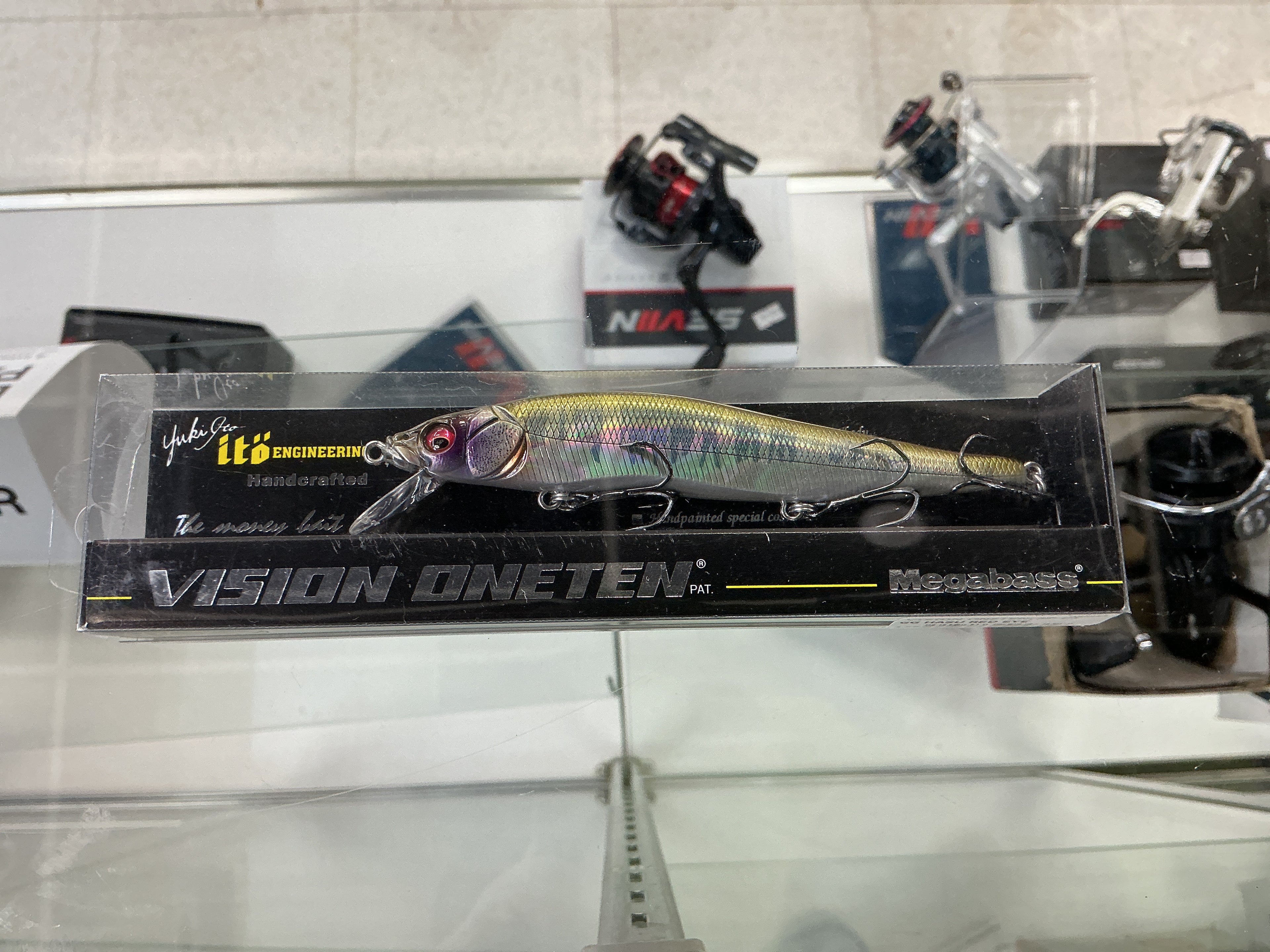 Mega bass 110 - GG HASU RED EYE